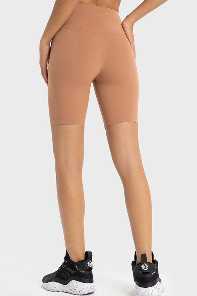 High Rise Shorts, V-Waist